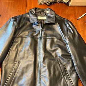 Men’s leather jacket size large